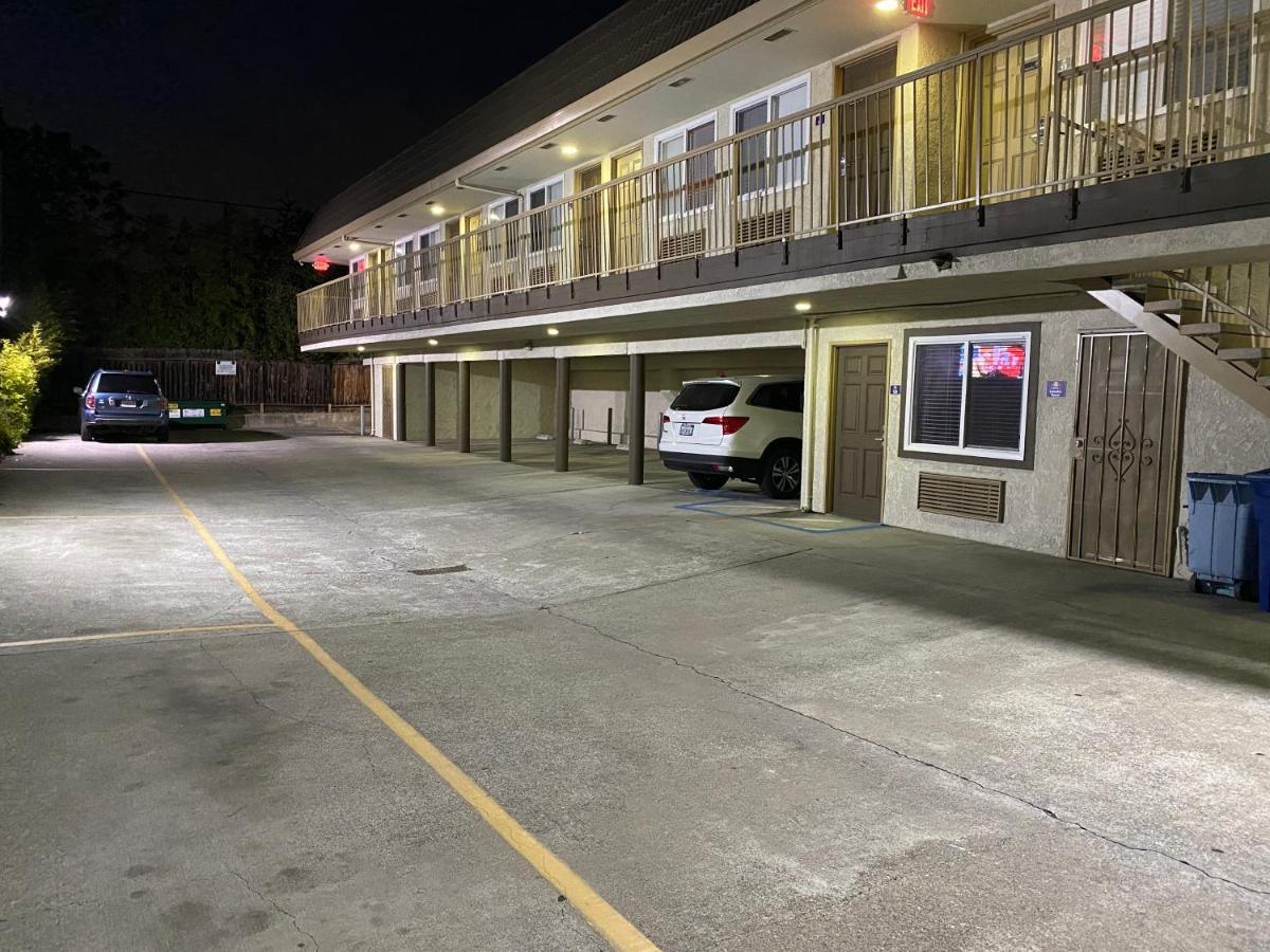 Bayview Motel Emeryville Exterior photo