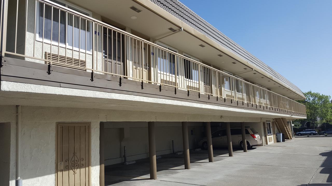 Bayview Motel Emeryville Exterior photo